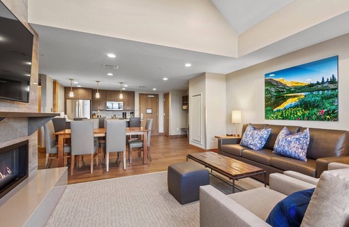 Boulder Ridge Condo | Grand Colorado on Peak 8 1Bedroom - Ski in/out