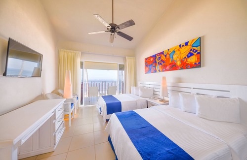 Bucerias Resort | Grand Decameron Complex Bucerias, A Trademark All Inclusive