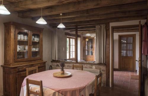 Audes House | Grand gîte de charme avec cheminée près de Montluçon, jardin, jeux enfants, animaux acceptés - FR-1-489-144