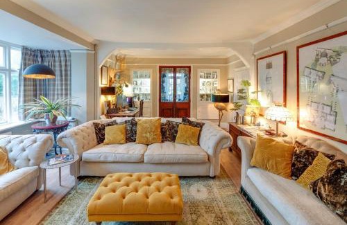 Bromsash Villa | Grand Georgian Villa and Coach House Sleeps 18 Guests Dogs Welcome