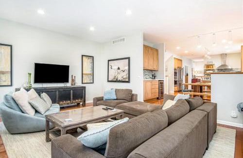Grand Beach House | Grand Getaway
