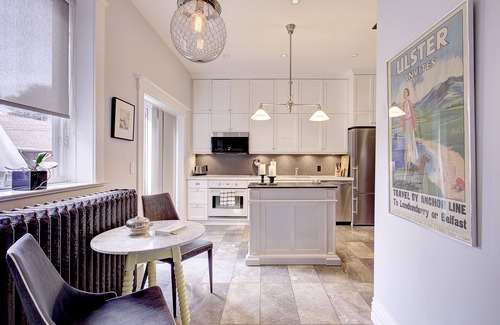 Palmerston House | Grand Home on Palmerston Blvd. near Little Italy