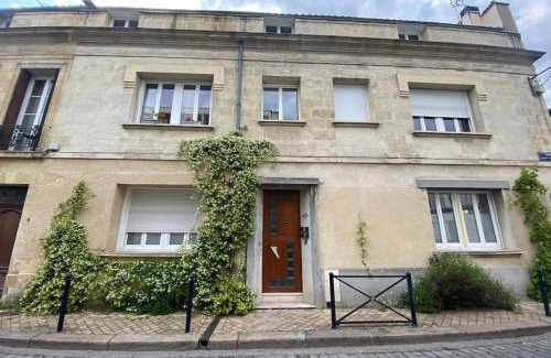 Grand Parc-Paul Doumer Apartment | Grand studio à Bordeaux chartrons
