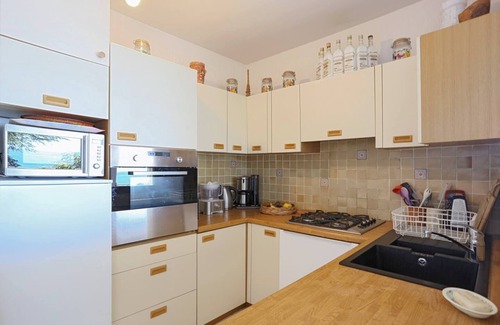 Sanary-sur-Mer Apartment | Grand T3 Beautiful sea view Sanary Portissol 74m2