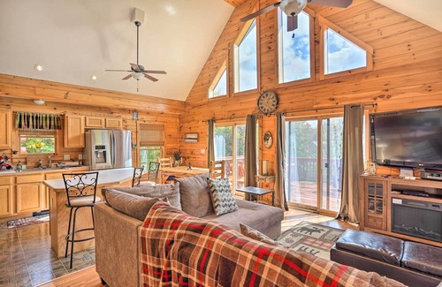 Windham Cabin | Grand Windham Retreat w/Fire Pit & Game Room