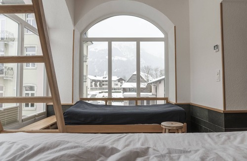 Engelberg House | GRAND your home with common kitchens with self check-in