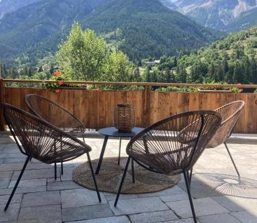 Cesana Torinese Bed & Breakfast | Grande Cote Room and Breakfast