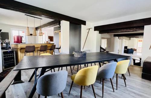 Hasparren Villa | Grande maison basque 14 pers, piscine, salle de jeux, internet, borne recharge - FR-1-495-132