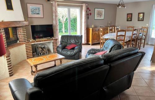 Montireau House | Grande maison de charme avec jardin clos, idéale pour familles et amis, au cœur du Perche - FR-1-581-94