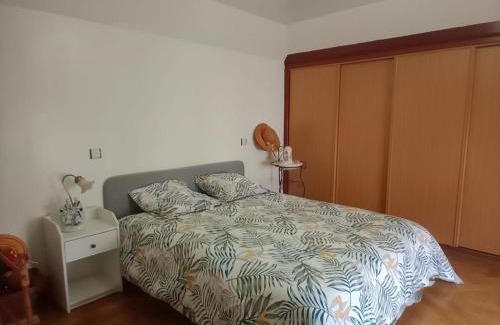 Saint-Gaultier House | Grande Maison Familiale avec Piscine et Parking à Saint-Gaultier - FR-1-591-753