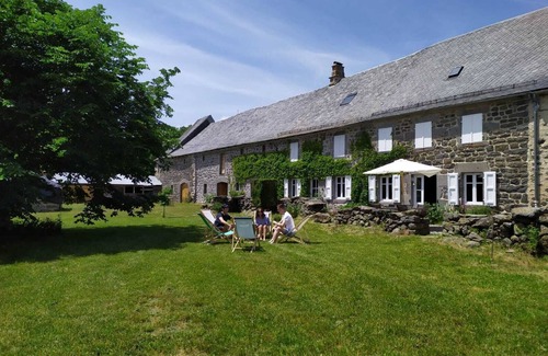 Valuejols House | Grande Maison Familiale à Proximité de Sentiers de Randonnées