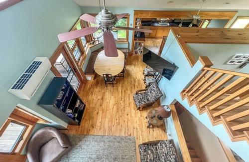 Warrensville Cabin | Grande Vue Available Labor Day Weekend!