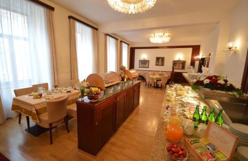 Jihlava Hotel | Grandhotel Garni