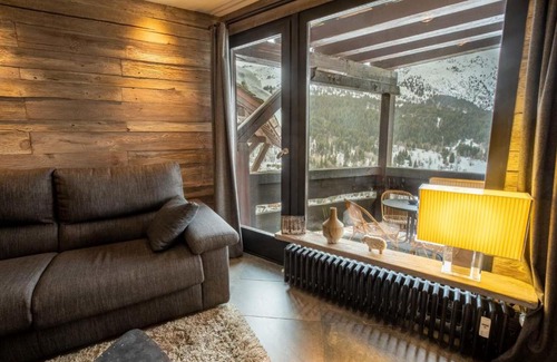 Meribel Centre Apartment | Grands Sorbier 6