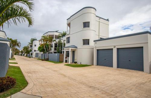 Urangan Resort | Grange Resort Hervey Bay