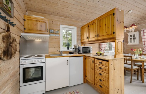 Fjaler House | Granlien by Interhome