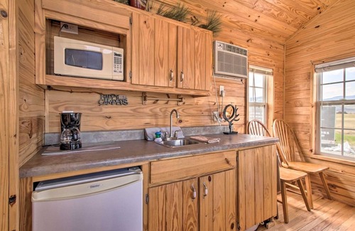 Livingston Cabin | Grass Hopper Cabin (Cabin #4)