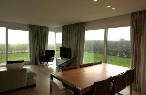 Oostduinkerke-Bad Apartment | Gray d'Albion 001