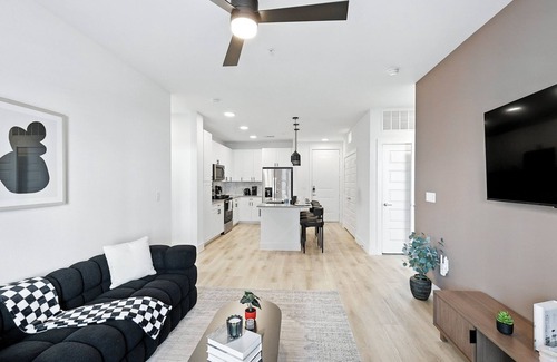 Fort Worth Condo | Grayson 12094 Luxury Living DT Fort Worth 2B2B