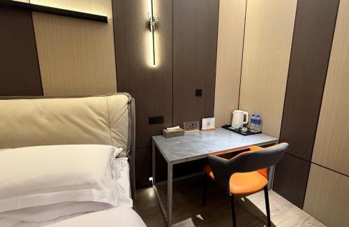 Chenggong Hotel | GrayWhaleHotel