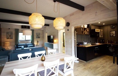 Doucier Cottage | GRAZIELLA gîte 95 m² air-conditioned 6 persons 2 bathrooms