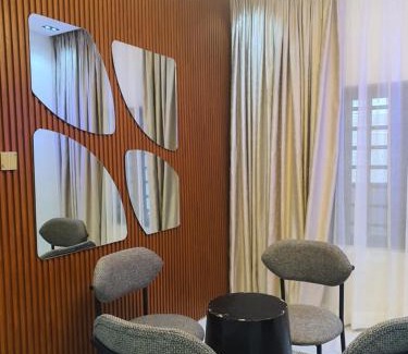 Enugu Apartment | Grazioli 2Bedroom Apartment 'Florence'