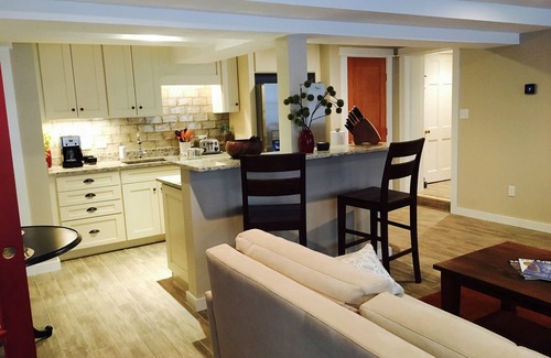 North Cleveland Park Apartment | Great Apartment in Beautiful DC Neighborhood