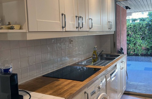 Cap-d'Antibes Apartment | Great apartment with two large, sunny terraces, parking and a shared pool.