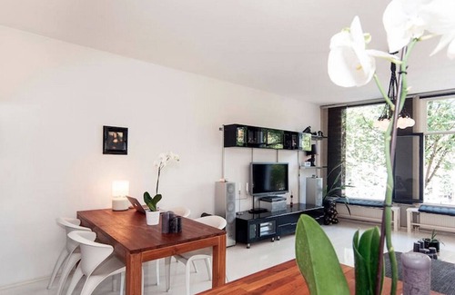 Canal Ring Apartment | Great canal view apartment