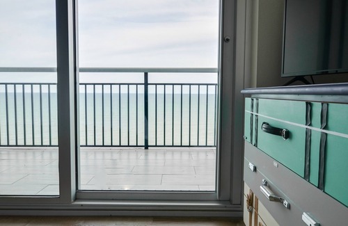 Downtown Myrtle Beach Condo | Great Deals ~ Newly Renovated ~ 18th Floor Direct Ocean Front!