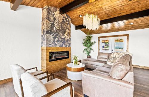 Great Falls House | Great Falls Premier Retreat by Wrecked & Refined Stunning Views Hot Tub Family Fun