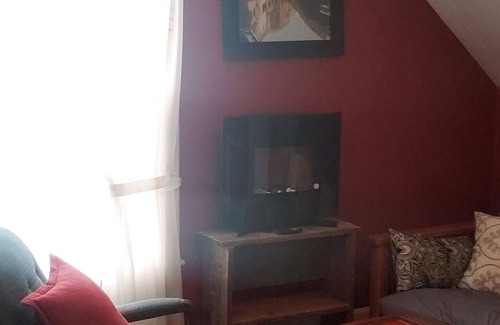 Aylesford House | Great for a travel nurse! Charming coutry rooms for rent