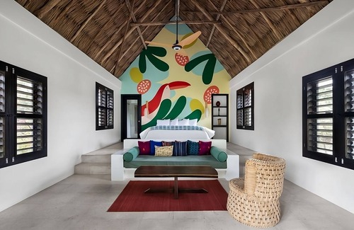 San Pedro Hotel | Great for Couples Getaway in Secluded Beach Resort. Near Boca Del Rio Park!