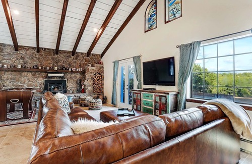 West Alameda House | Great for Traveling professionals? Perfect for longer stays!