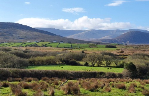 Mullagh Apartment | Great house for exploring numerous beaches, Westport & Louisburgh