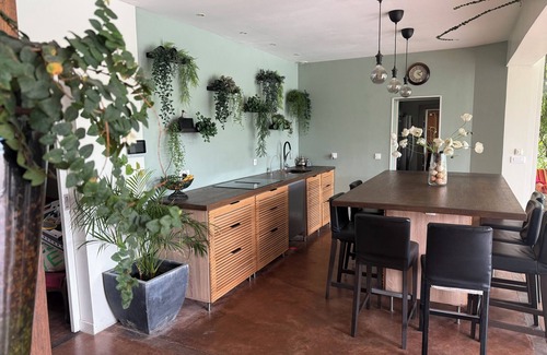 Pessac House | Great house for holidays with families or friends