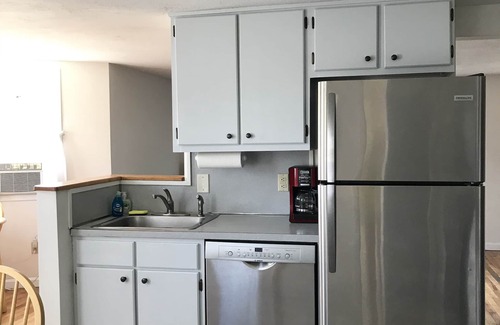 Snug Harbor House | Great Island! 4 BR/2BA, central air, walk to BI ferry/beach
