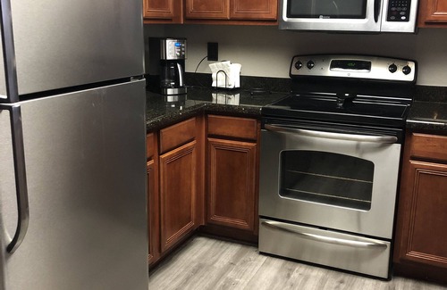 Glendale Condo | Great Location! Minutes To Golf, Spring Training & Football!