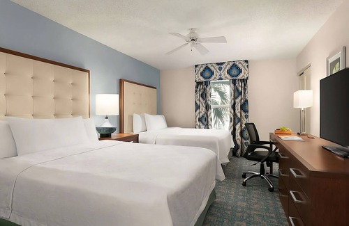 Villas Hotel | Great Location! Outdoor Pool, Minutes to Bell Tower Shops and Fish Tale Marina!