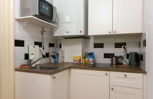 Prague 2 Apartment | Great place near city centre with private bathroom