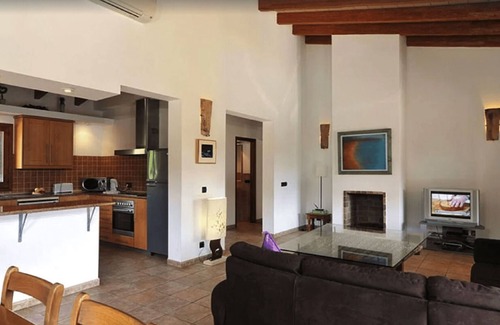 Crestatx Villa | Great Pollensa Villa | Villa Canya Vera | 3 Bedrooms | Private Pool | Perfect.