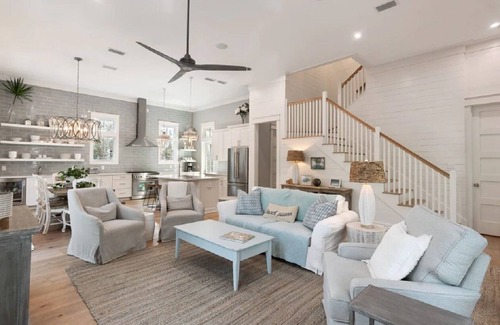 Hammocks of Seagrove House | Great Rates! Beautiful Beach Cottage Located in The Hammocks