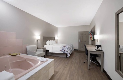Weedsport House | Great Rates, Great Stays! Minutes to Syracuse Hancock International Airport!