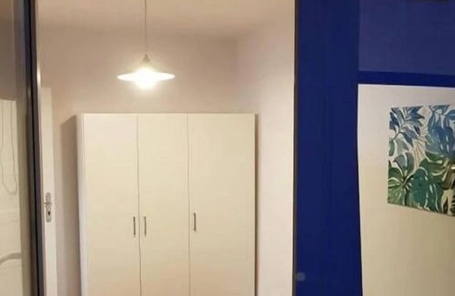 Saska Kepa House | Great Relaxing Overnight Stay! 4 Spacious units, near Klubokawiarnia Towarzyska