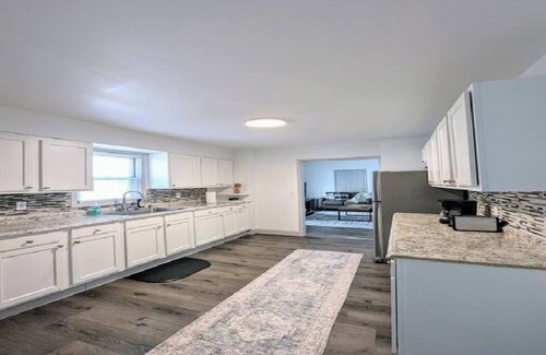 Stockade Historic District Apartment | GREAT VALUE - Walk to Casino & Union
