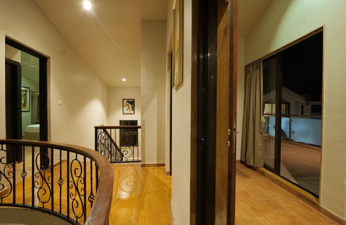 St.Stanislaus Villa Villa | Greay Wood Villa
