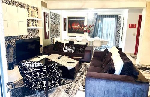 Agioi Anargyroi-Kamatero Apartment | Greek hospitality