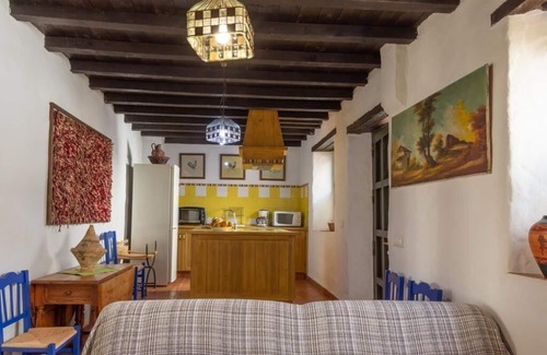Cortes de la Frontera Cottage | Green Door House for 7 people