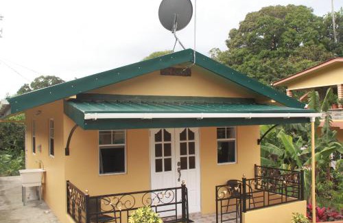 Les Coteaux Bed & Breakfast | Green Haven Cottage