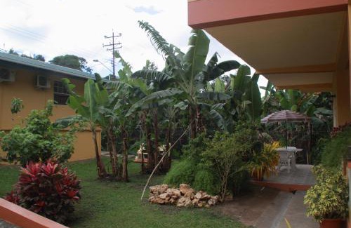 Les Coteaux Bed & Breakfast | Green Haven Cottage